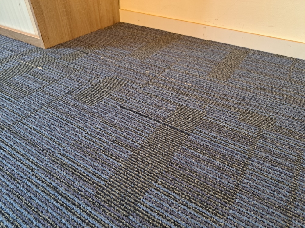 restpartij tapijttegels 21m2 interface textured w2 blauw