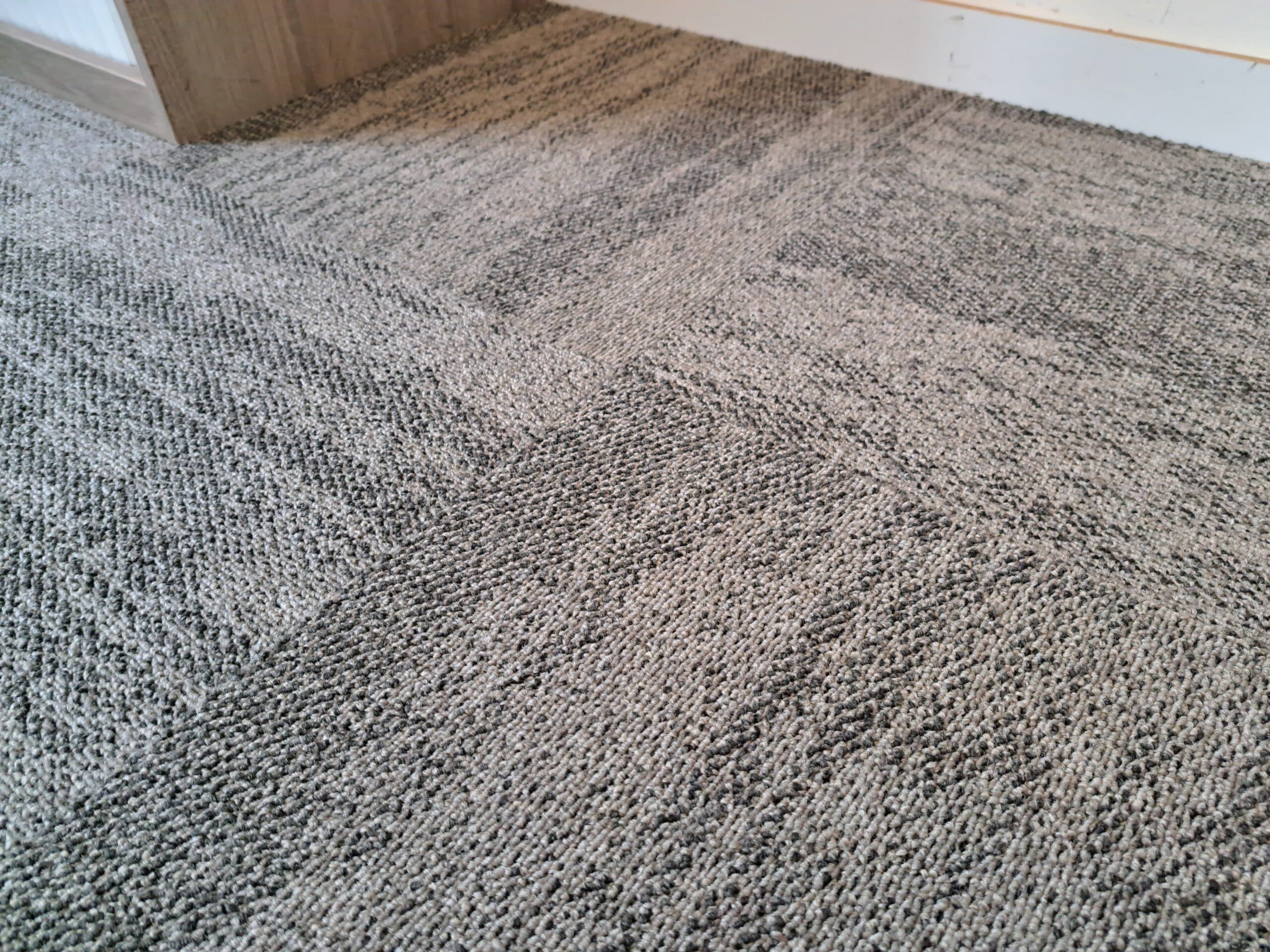 restpartij 20m² tapijttegels interface works flow grijs