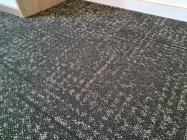 restpartij 22m² interface step it up zwart