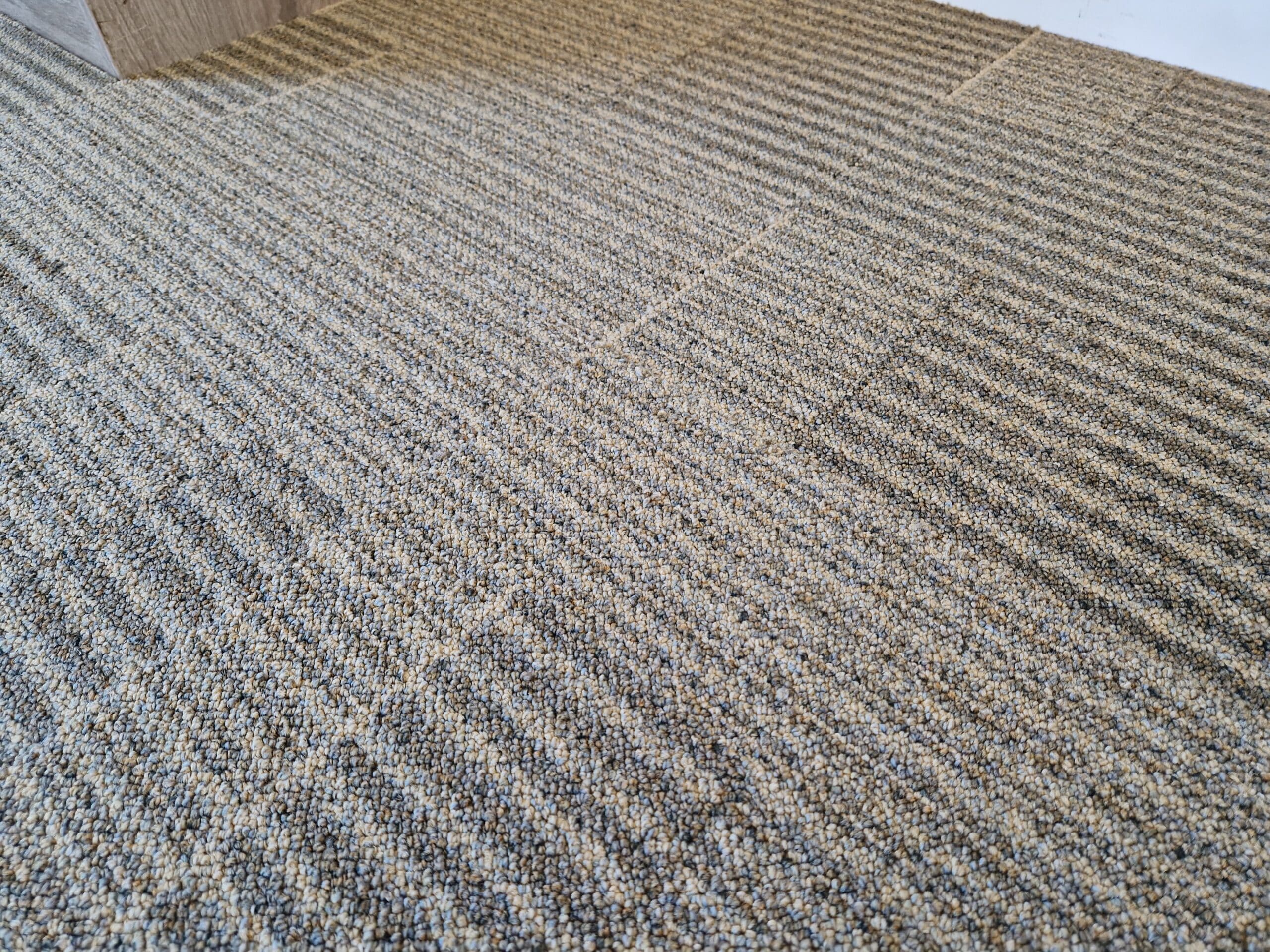 tapijttegels beige reuse a kwaliteit 46.5x46.5cm