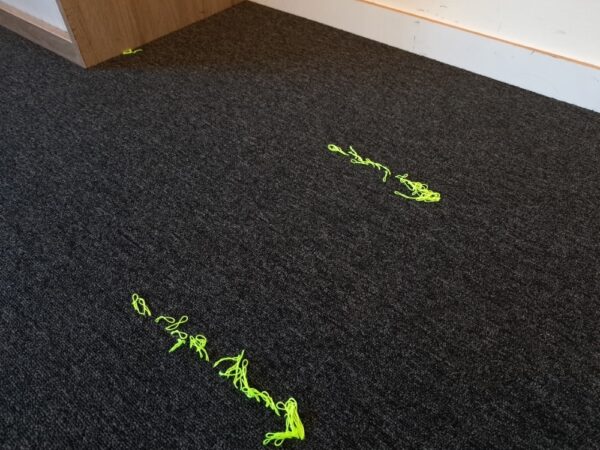 restpartij 30 m² zwarte tapijttegels