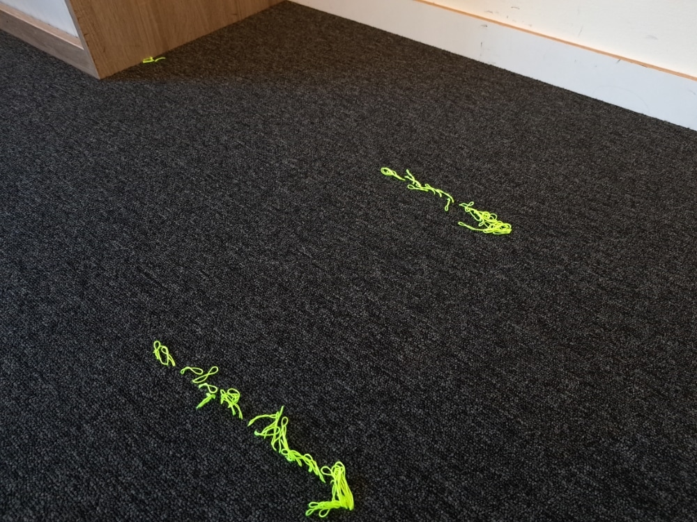 restpartij 30 m² zwarte tapijttegels