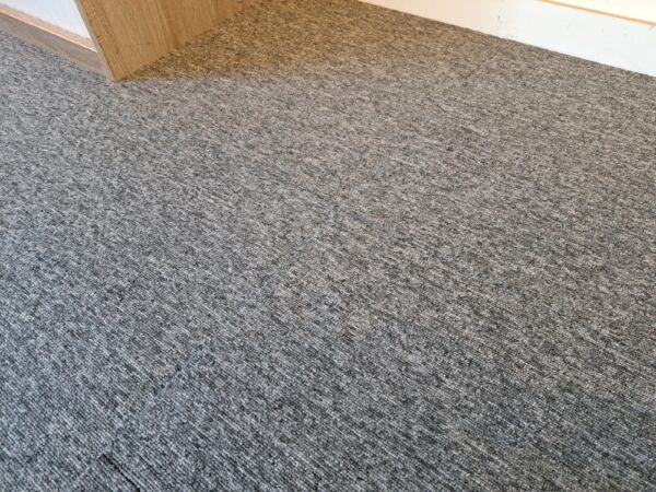 tapijttegels 33m² employ loop grijs w2 tapijttegels 33m² employ loop grijs w2