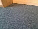 restpartij 23m2 tapijttegels blauw