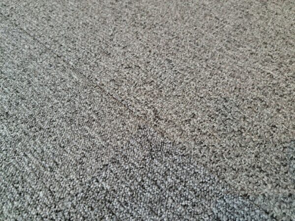 re use a keus grijze tapijttegels 2302