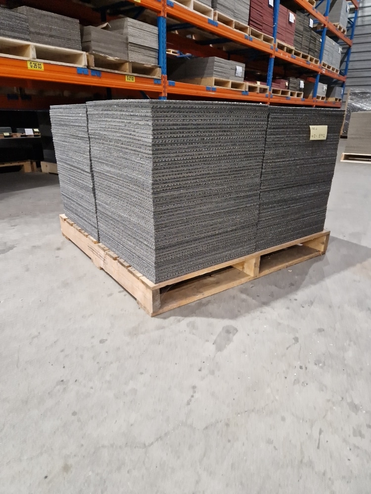 palletvoordeel 100m2 | tapijttegels interface composure grijs 9002/w2