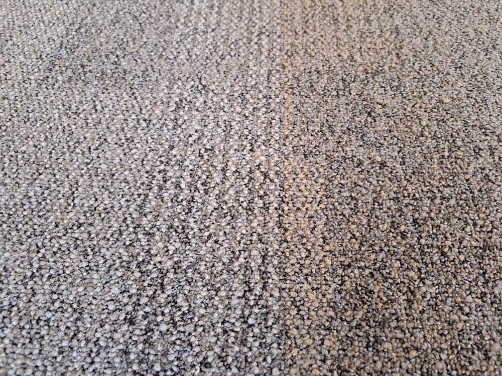 transformation w1 1628014, beige bobbels
