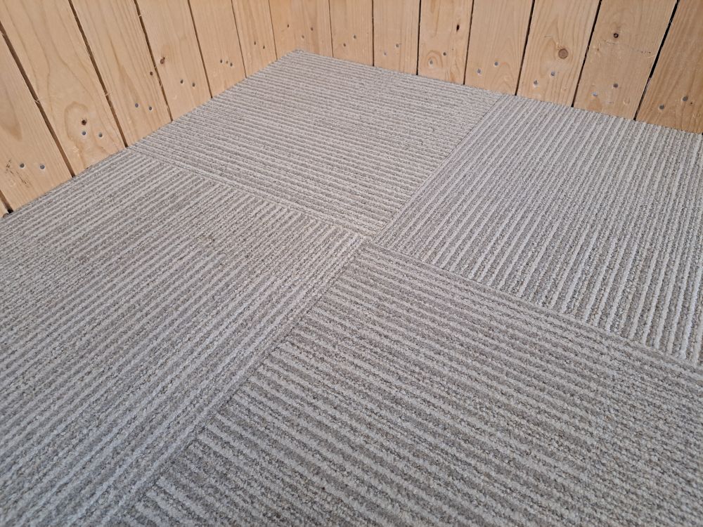 equlibrium gebruikt c keus, reuse, beige